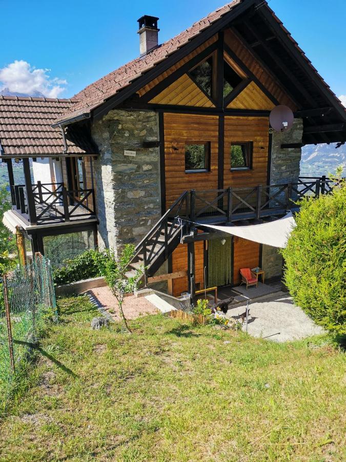 Chalet Alpine Apartment Sion Bagian luar foto